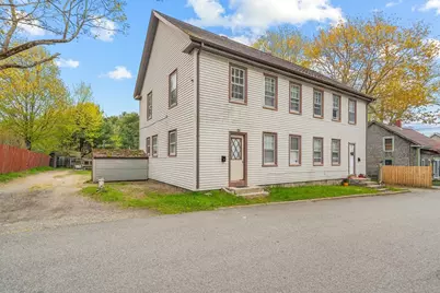 5-7 Beeden Pl, Westport, MA 02790 - Photo 1