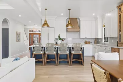 847 E 5th St #2, Boston, MA 02127 - Photo 2