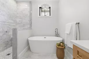 847 E 5th St, Boston, MA 02127 - Photo 20