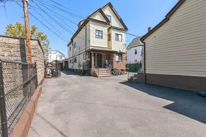 159 Pearl Street, Somerville, MA 02145 - Photo 4