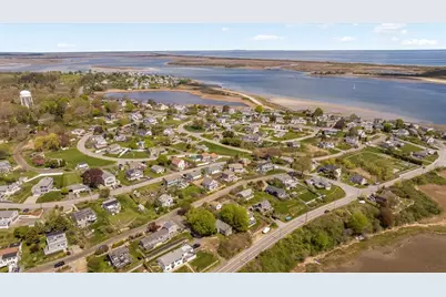 114 Little Neck Rd, Ipswich, MA 01938 - Photo 10