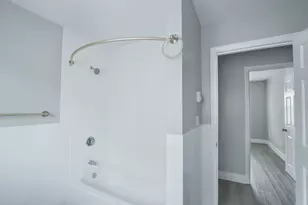 1049 Pleasant St, New Bedford, MA 02740 - Photo 10