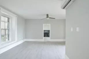 1049 Pleasant St, New Bedford, MA 02740 - Photo 10
