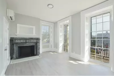 1049 Pleasant St #2, New Bedford, MA 02740 - Photo 1