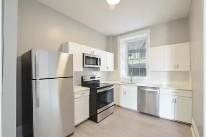 1049 Pleasant St #2, New Bedford, MA 02740 - Photo 2