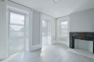1049 Pleasant St, New Bedford, MA 02740 - Photo 4