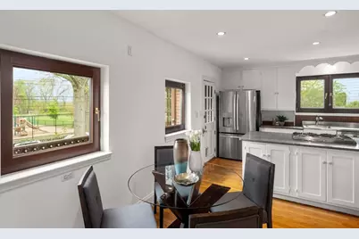 110 Wallis Rd., Brookline, MA 02467 - Photo 8