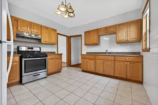 81 Dakota St, Boston, MA 02124 - Photo 2