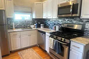 423 E 3rd St, Boston, MA 02127 - Photo 2