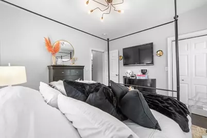 582 East Fourth Street #2, Boston, MA 02127 - Photo 14