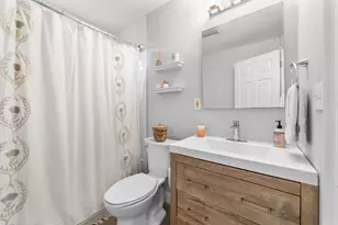 582 E 4th St, Boston, MA 02127 - Photo 20