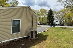 320 Brown St, Attleboro, MA 02703 - Photo 6