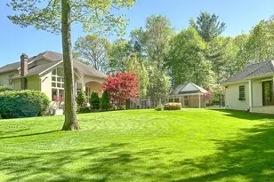 37 Putnam Hill Rd, Sutton, MA 01590 - Photo 2
