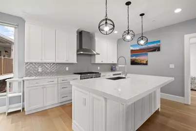 520 Dorchester Ave #3R, Boston, MA 02127 - Photo 1
