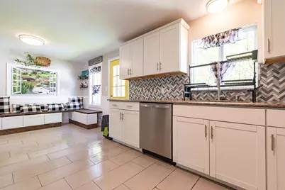 82 Patton, Woonsocket, RI 02895 - Photo 2