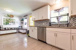82 Patton, Woonsocket, RI 02895 - Photo 2