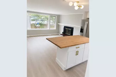 283 Pond St, Rockland, MA 02370 - Photo 12