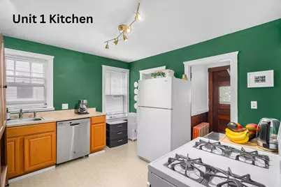 52 Sterling St, Somerville, MA 02144 - Photo 10