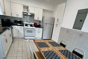 22 Marcella, Cambridge, MA 02141 - Photo 2