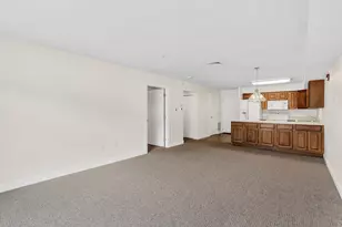 26 Greenleaves Dr, Amherst, MA 01002 - Photo 8