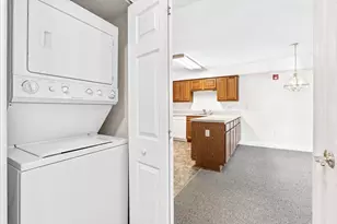 26 Greenleaves Dr, Amherst, MA 01002 - Photo 26