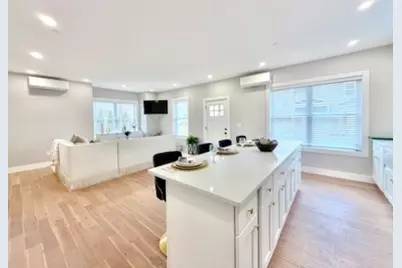 20 Broad St #1, Medway, MA 02053 - Photo 2