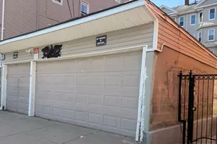 423 Division St, Fall River, MA 02721 - Photo 2