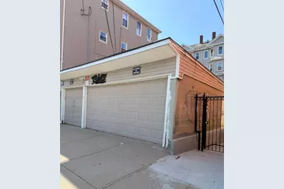 423 Division St, Fall River, MA 02721 - Photo 2