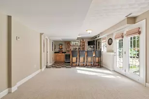 6 Cabot Ct, Amesbury, MA 01913 - Photo 36