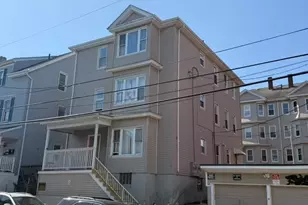 425 Division St, Fall River, MA 02721 - Photo 2