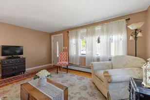 109 Alvarado Ave, Worcester, MA 01604 - Photo 10