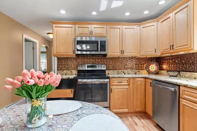 109 Alvarado Ave, Worcester, MA 01604 - Photo 24