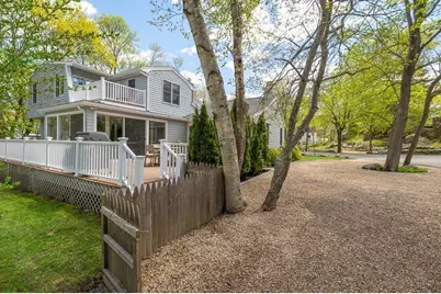 5 Mount Pleasant Ave, Gloucester, MA 01930 - Photo 36