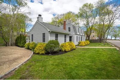 5 Mount Pleasant Ave, Gloucester, MA 01930 - Photo 2