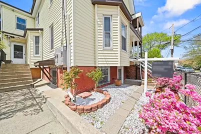 29 Hanson St #1, Somerville, MA 02143 - Photo 4