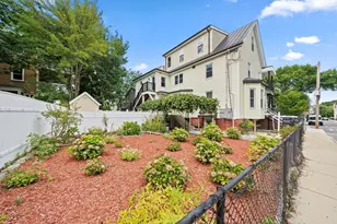 29 Hanson St, Somerville, MA 02143 - Photo 8