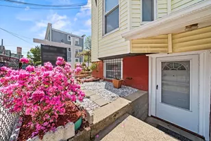 29 Hanson St, Somerville, MA 02143 - Photo 6