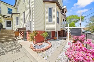 29 Hanson St, Somerville, MA 02143 - Photo 4