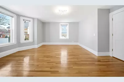 29 Hanson St #1, Somerville, MA 02143 - Photo 8