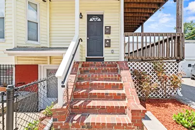 29 Hanson St #1, Somerville, MA 02143 - Photo 2