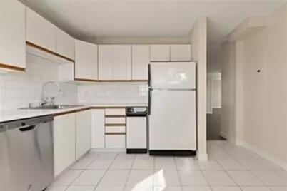 3920 Mystic Valley Pkwy #913, Medford, MA 02155 - Photo 10