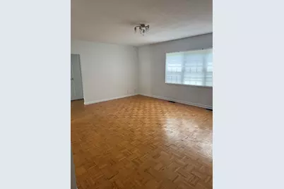 137 Lake Shore Rd #2, Boston, MA 02135 - Photo 2