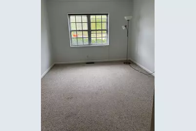 137 Lake Shore Rd #2, Boston, MA 02135 - Photo 4