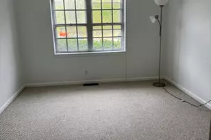 137 Lake Shore Rd, Boston, MA 02135 - Photo 4