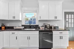 205 Mountain Ave, Malden, MA 02148 - Photo 8