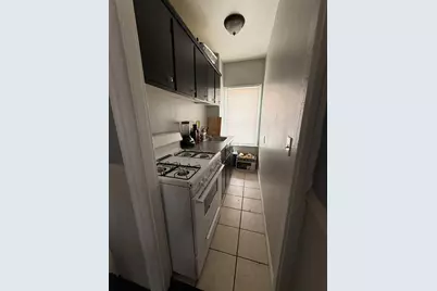 233 Eagle St, Fall River, MA 02721 - Photo 2