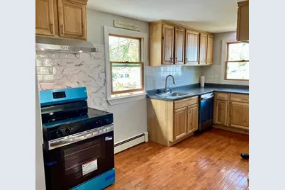 35 Denton St #2, Lowell, MA 01852 - Photo 4