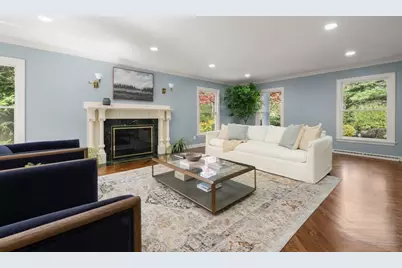 64 Country Drive, Weston, MA 02493 - Photo 4