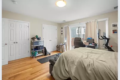 157 W 6th St #A, Boston, MA 02127 - Photo 4