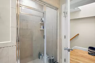 157 W Sixth St, Boston, MA 02127 - Photo 6